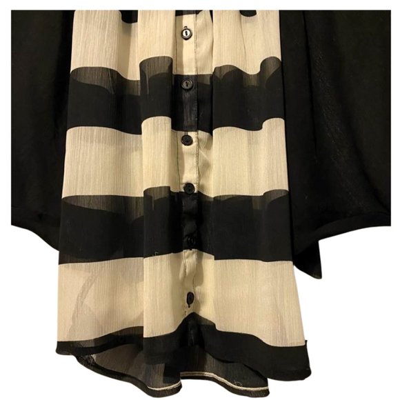 Living Doll Los Angeles Sheer Batwing Sleeve Striped Top - Picture 5 of 10